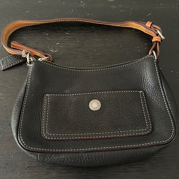 Coach Handbags - 🦋 2 for $30 4.99 shipping Vintage Coach shoulder bag black and tan Y2K